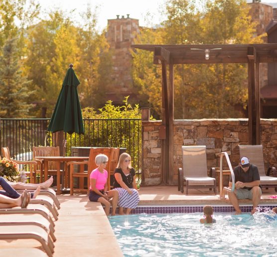 Family pool time 3 Family pool time 3
